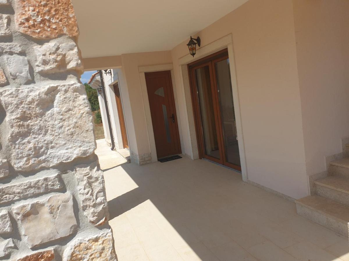Villa Istra Divšići Eksteriør billede